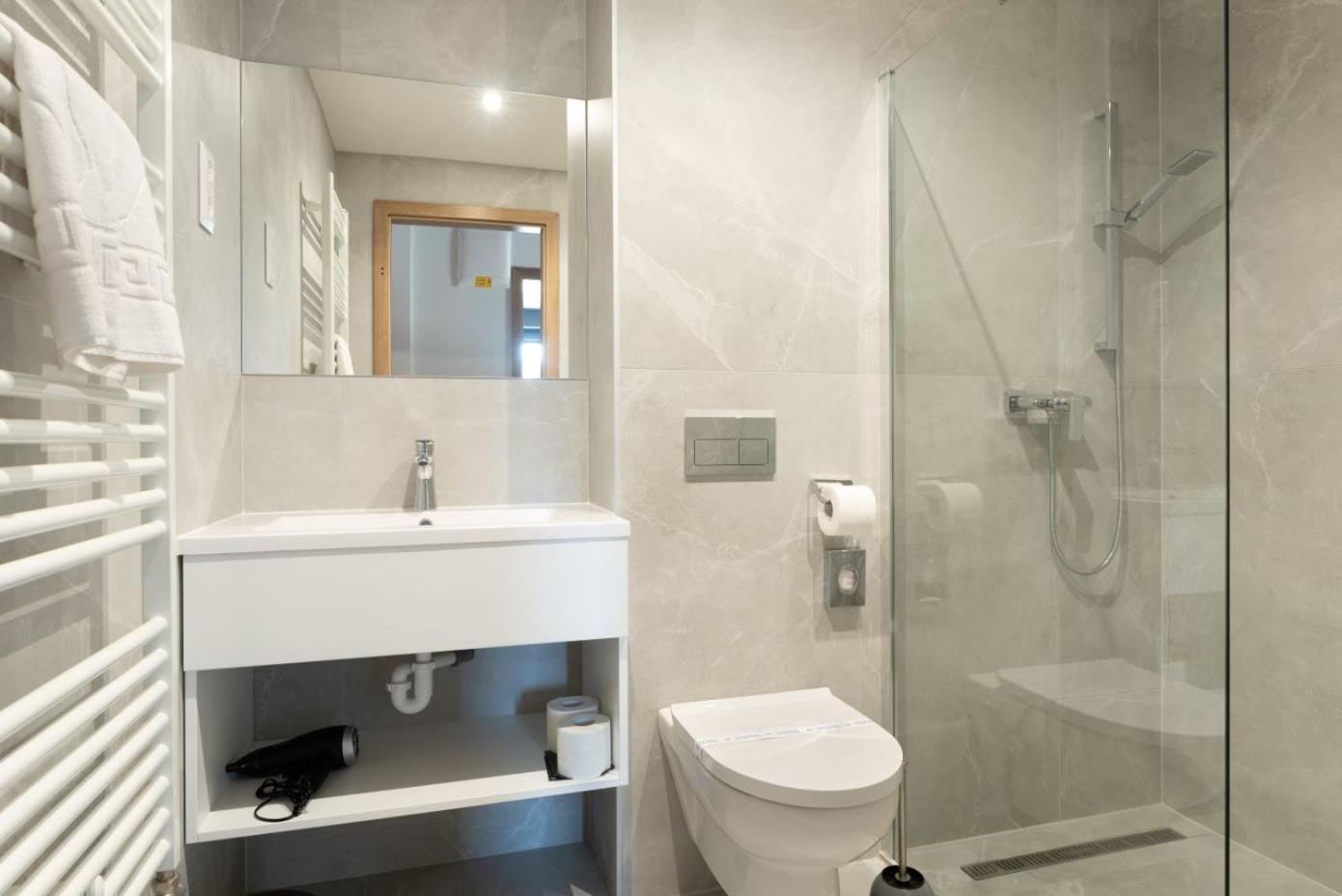 R31 Residence Sarvar Ngoại thất bức ảnh