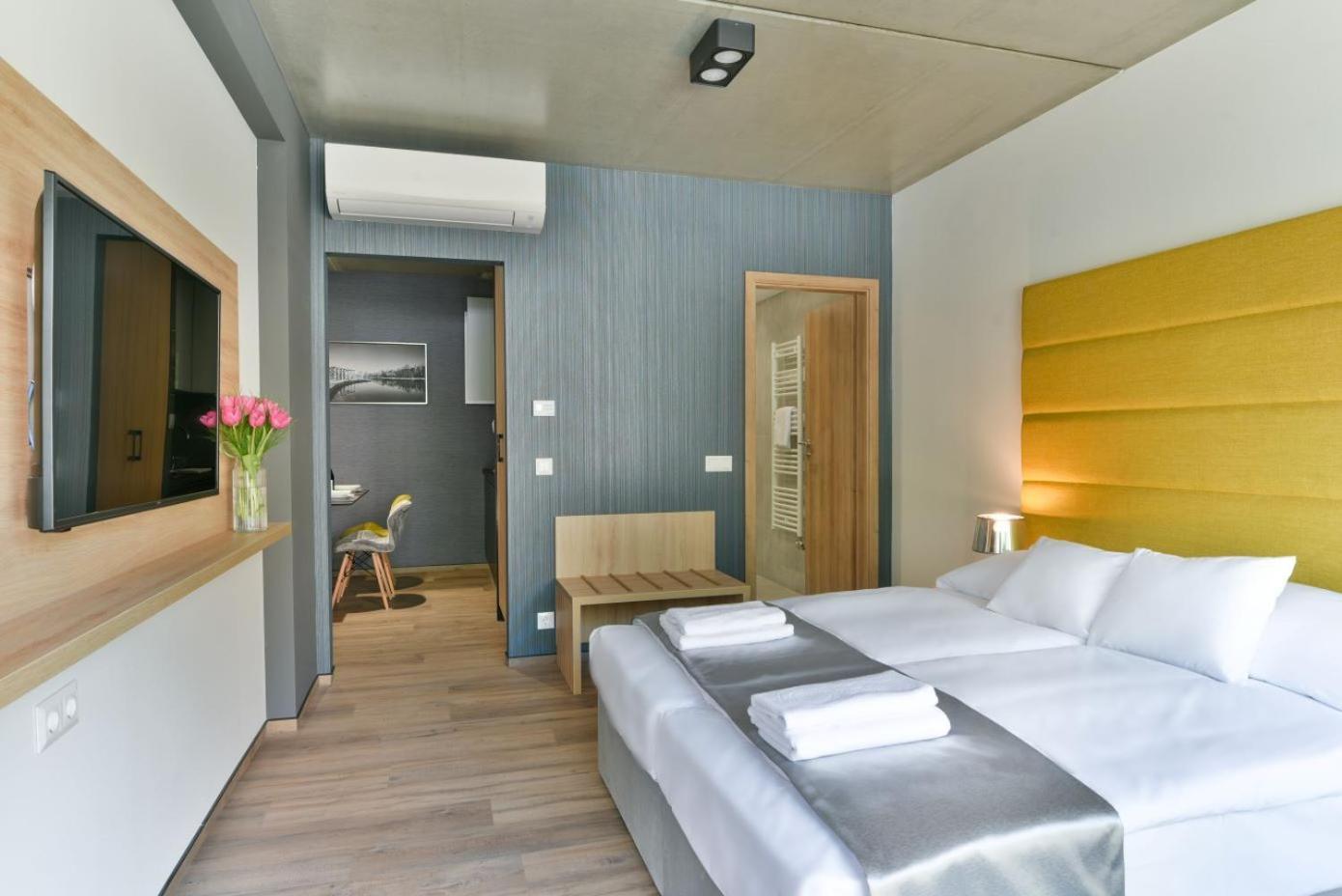 R31 Residence Sarvar Ngoại thất bức ảnh